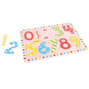 Numéros de puzzle en bois