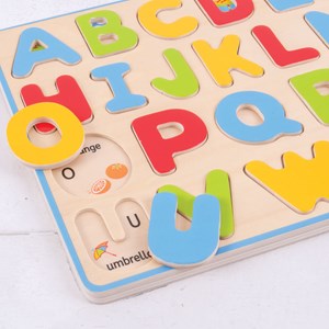 Puzzle de l'alphabet majuscule