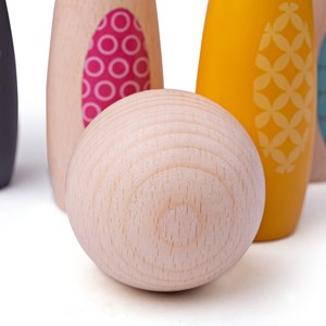 Jeu de quilles avec des animaux des bois