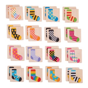 Jeu de mémoire de chaussettes en bois