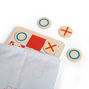 Morpions et croix en bois