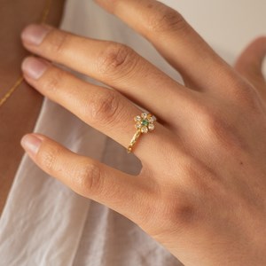 Bague réglable dorée fleur cristal vert