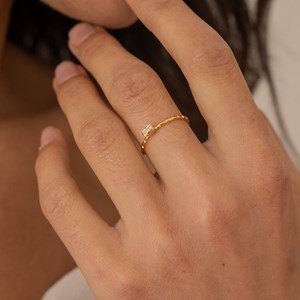 Bague réglable dorée cristal blanc