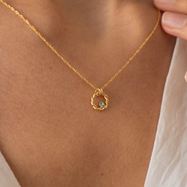 Collier doré - pendentif torsadé bleu
