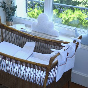 Couette et oreiller prêt à dormir gris