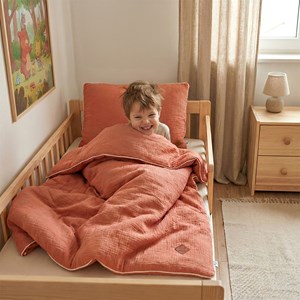 Couette et oreiller prêt à dormir