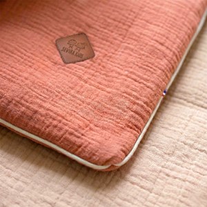 Couette et oreiller prêt à dormir