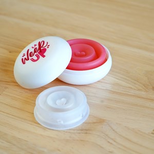 Coupe menstruelle avec boite