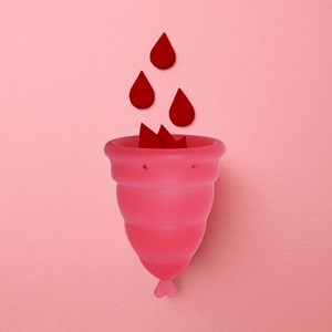 Coupe menstruelle rose avec boite