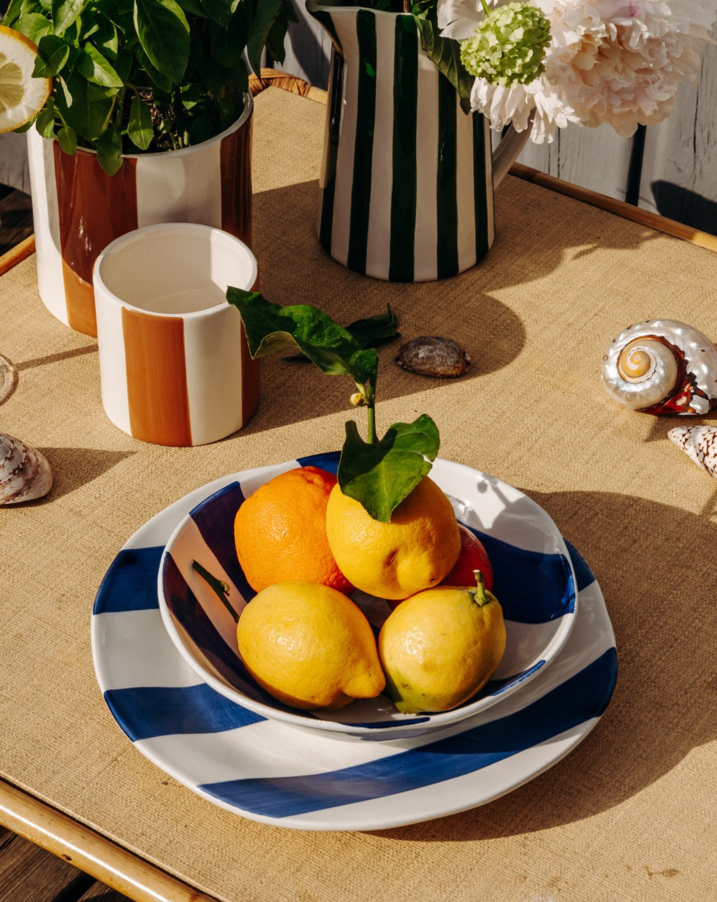 4 Assiettes Plates En Porcelaine Carrée - Collection Julia.L Caractère, Multicolore, Fabriqué En France