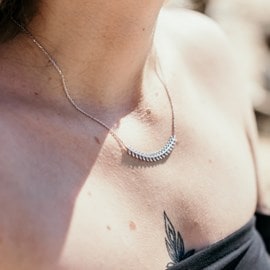 Collier argent  feuilles zirconium