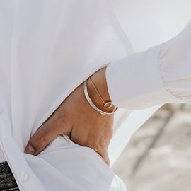 Jonc bracelet fin argent mode  martelé