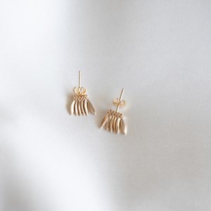 Petites boucles d'oreilles or pampilles