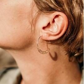 Boucles d'oreilles créoles or martelé