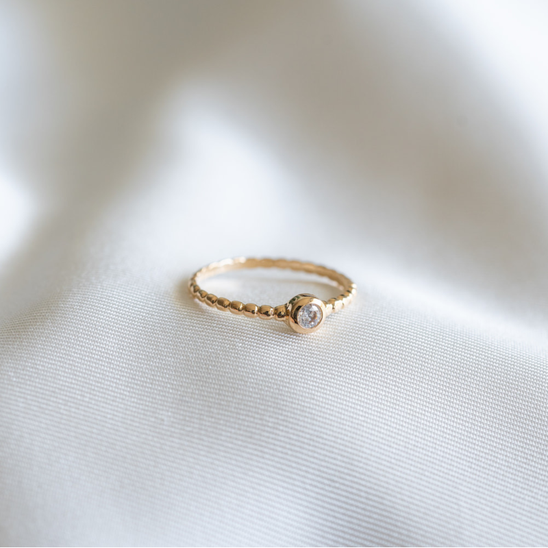 Nerina Bijoux - Bague fine torsadée or mode zirconium