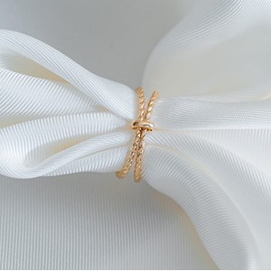 Bague fine double anneau or accumulation