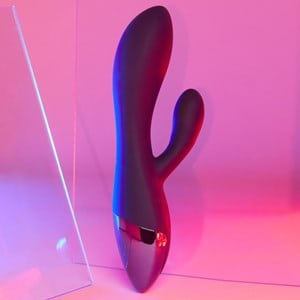 Sextoy double stimulation - funky bunny