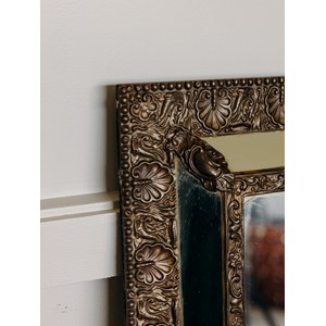 Georges, le miroir en métal n°169