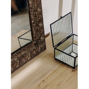 Georges, le miroir en métal n°169