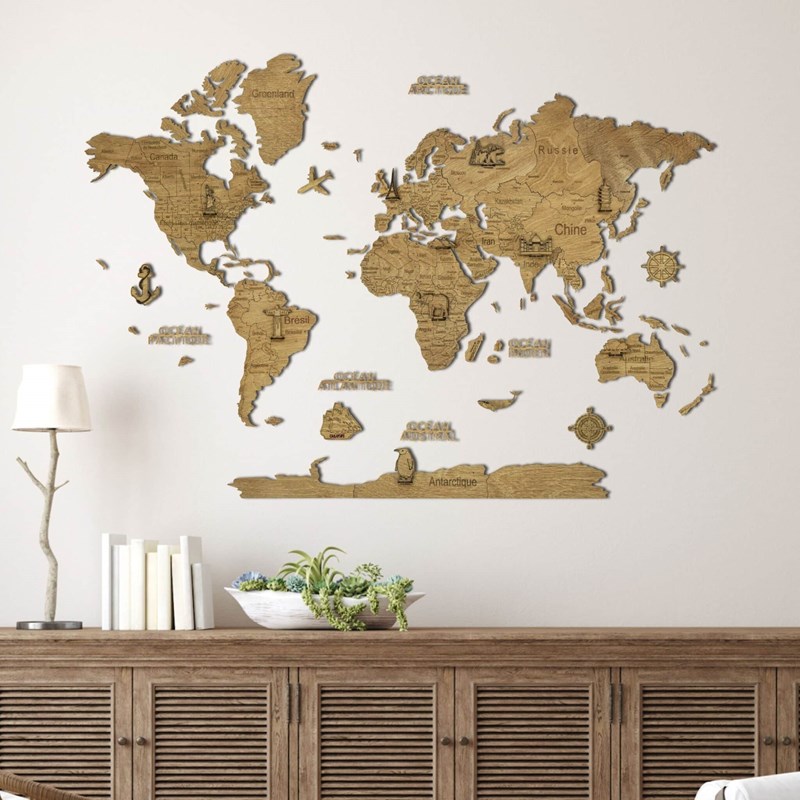 Carte du monde en bois 2d foncée s