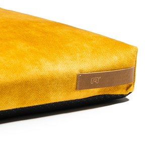 Muovi, tapis pour chien jaune l