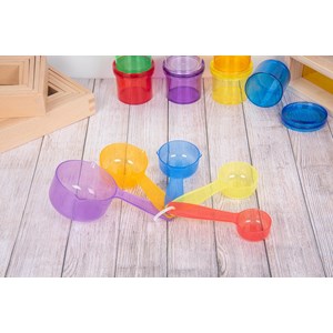 Tasses à mesurer translucides