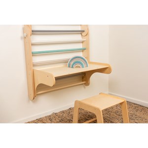 Table et chaise pour le mur suédois