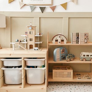 Garage pour voitures bois voitures piste