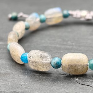 Bracelet stone square labradorite
