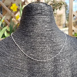 Collier chaîne boule carrée