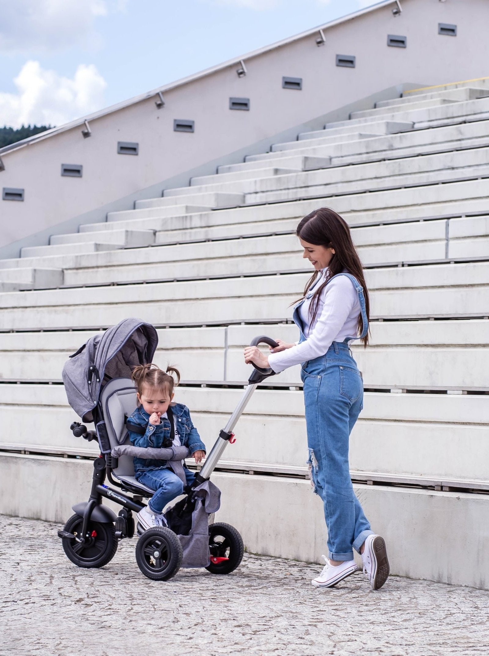 Tricycle enfant 1 5 ans poussette gris Nature Decouvertes