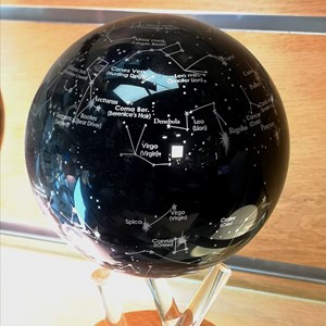 Mova globe constellations
