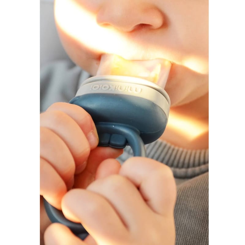 Grignoteur bébé silicone innovant bleu (Minikoioi) - Image 3