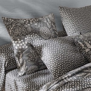 Parure de lit 260x240cm +2taies carrées