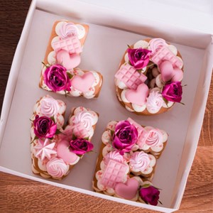26 pochoirs à pâtisserie, happy cake