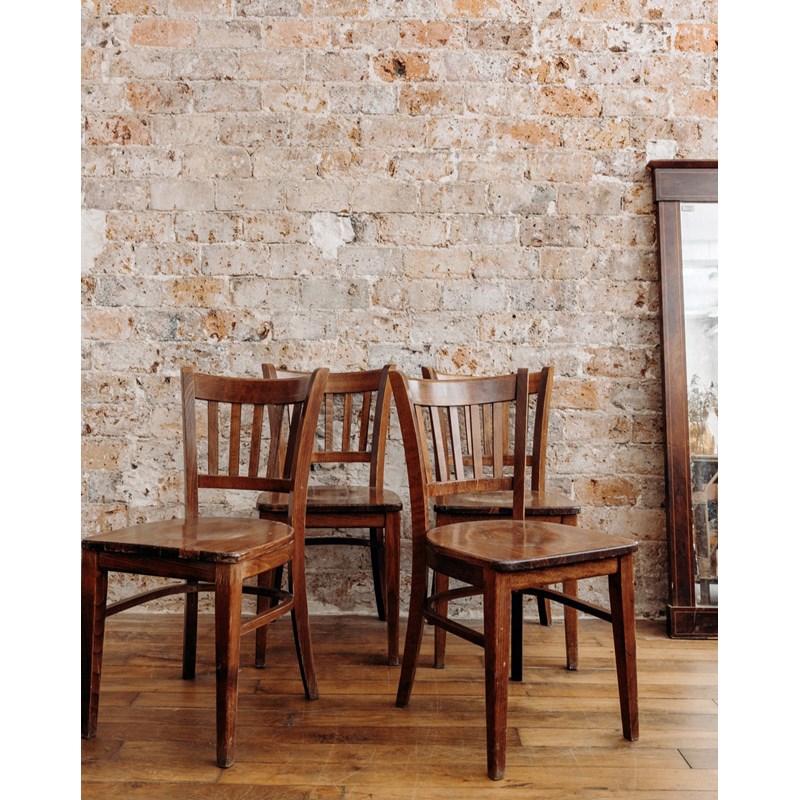 Debongout - Claude, la chaise de bistrot n°143