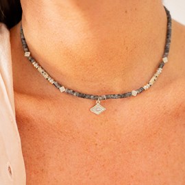 Collier ras de cou amulette - protection