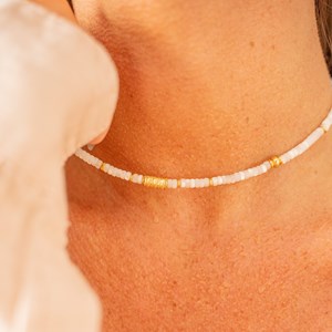 Collier ras de cou perles - guérison