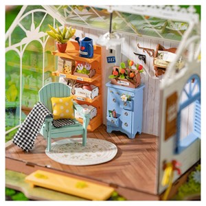 Maquette dreamy garden house