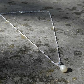 Collier elégance perle blanche