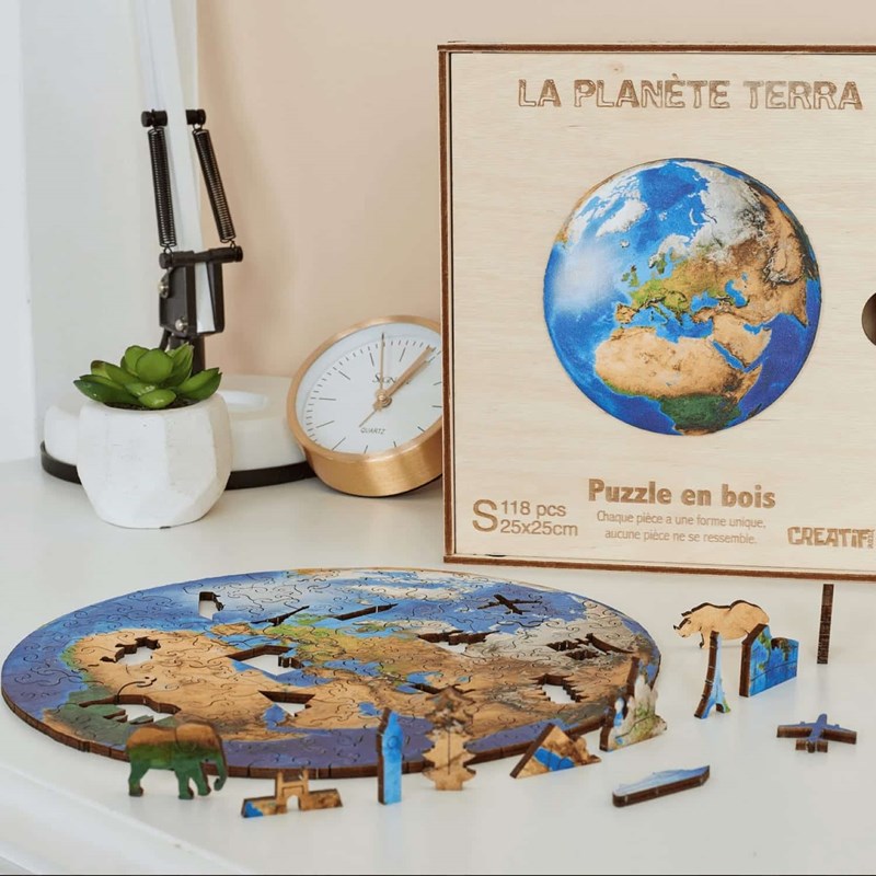 La planète terra puzzle bois, c b