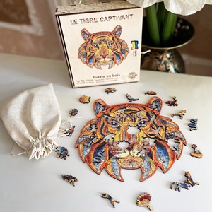 Le tigre captivant  puzzle bois, c b