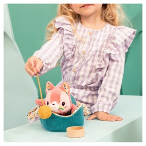 Jeanne le chat et son panier