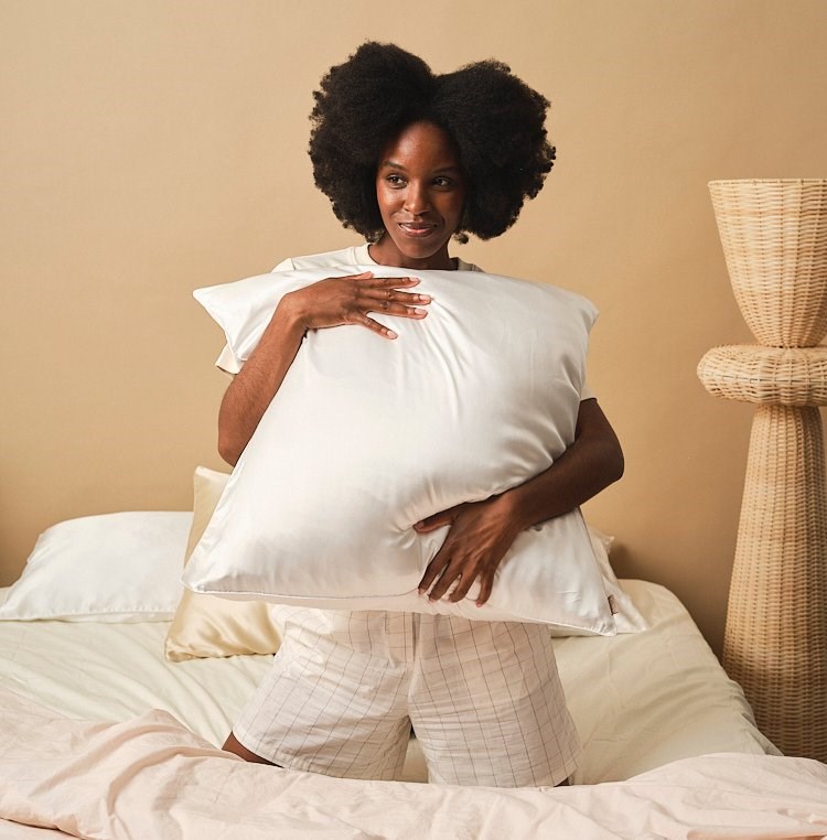 Emily's Pillow - Taie d'oreiller en soie blanc 65x65