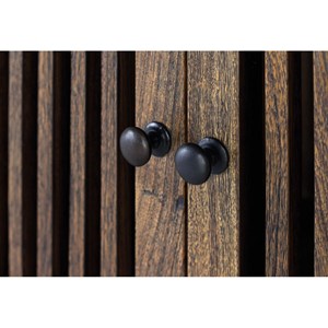 Armoire bois marron - décoration