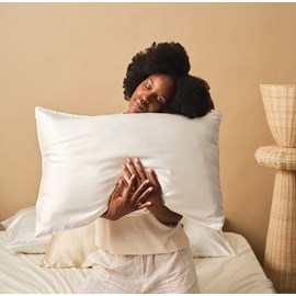 Taie d'oreiller en soie blanc 51x76