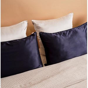 Taie d'oreiller en soie bleu nuit 51x76