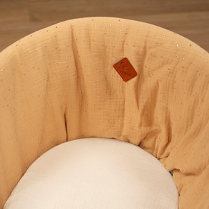 Couffin bébé pois dorés matelas camel à