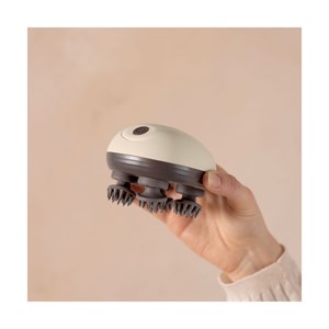 Masseur tête et cuir chevelu