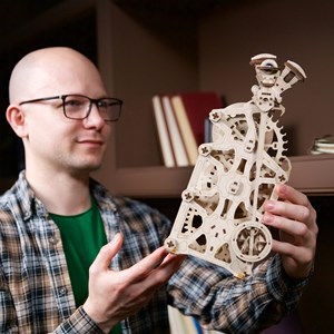Horloge à moteur puzzle 3d bois